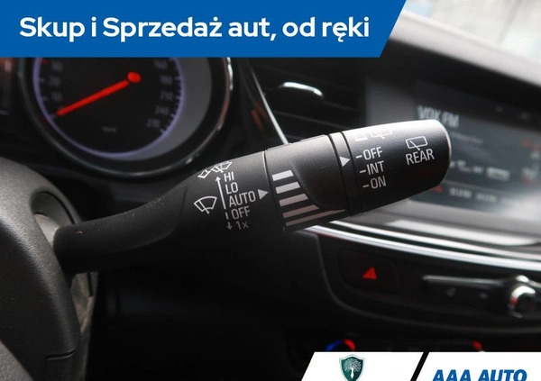 Opel Insignia cena 68000 przebieg: 136821, rok produkcji 2019 z Połczyn-Zdrój małe 326